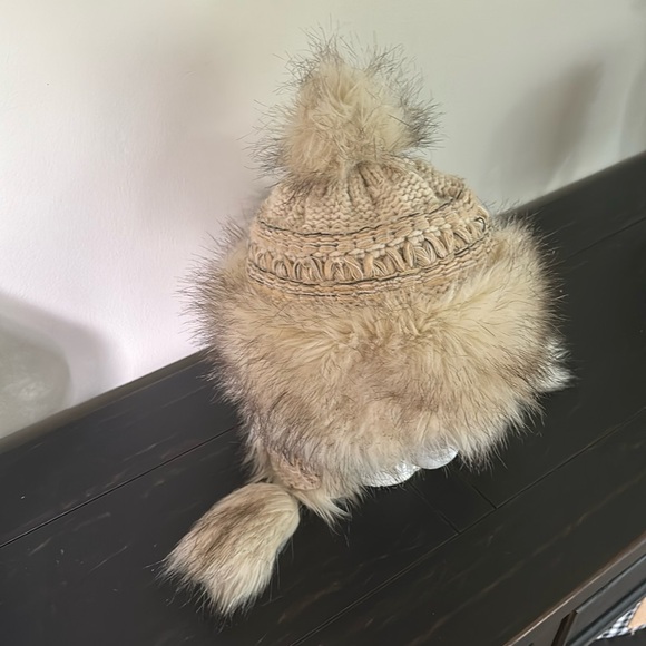 Starling Faux fur trapper hat knitted - Picture 2 of 14